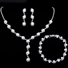 Per donna Perle Zirconi Collegamento / catena Parure di gioielli - delicato, Di tendenza Includere Bracciale Collana di perle Bianco Per Matrimonio Feste Fidanzamento Per donna Perle Zirconi Collegamento / catena Parure di gioielli - delicato, Di tendenza Includere Bracciale Collana di perle Bianco Per Matrimonio Feste Fidanzamento